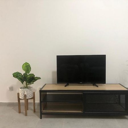 Rdc - Appartement F3 Villiers Le Bel 95 Proche De Paris Roissy מראה חיצוני תמונה