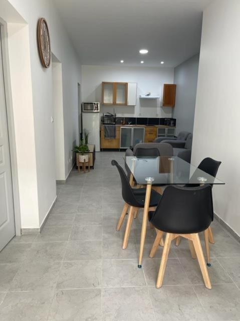 Rdc - Appartement F3 Villiers Le Bel 95 Proche De Paris Roissy מראה חיצוני תמונה